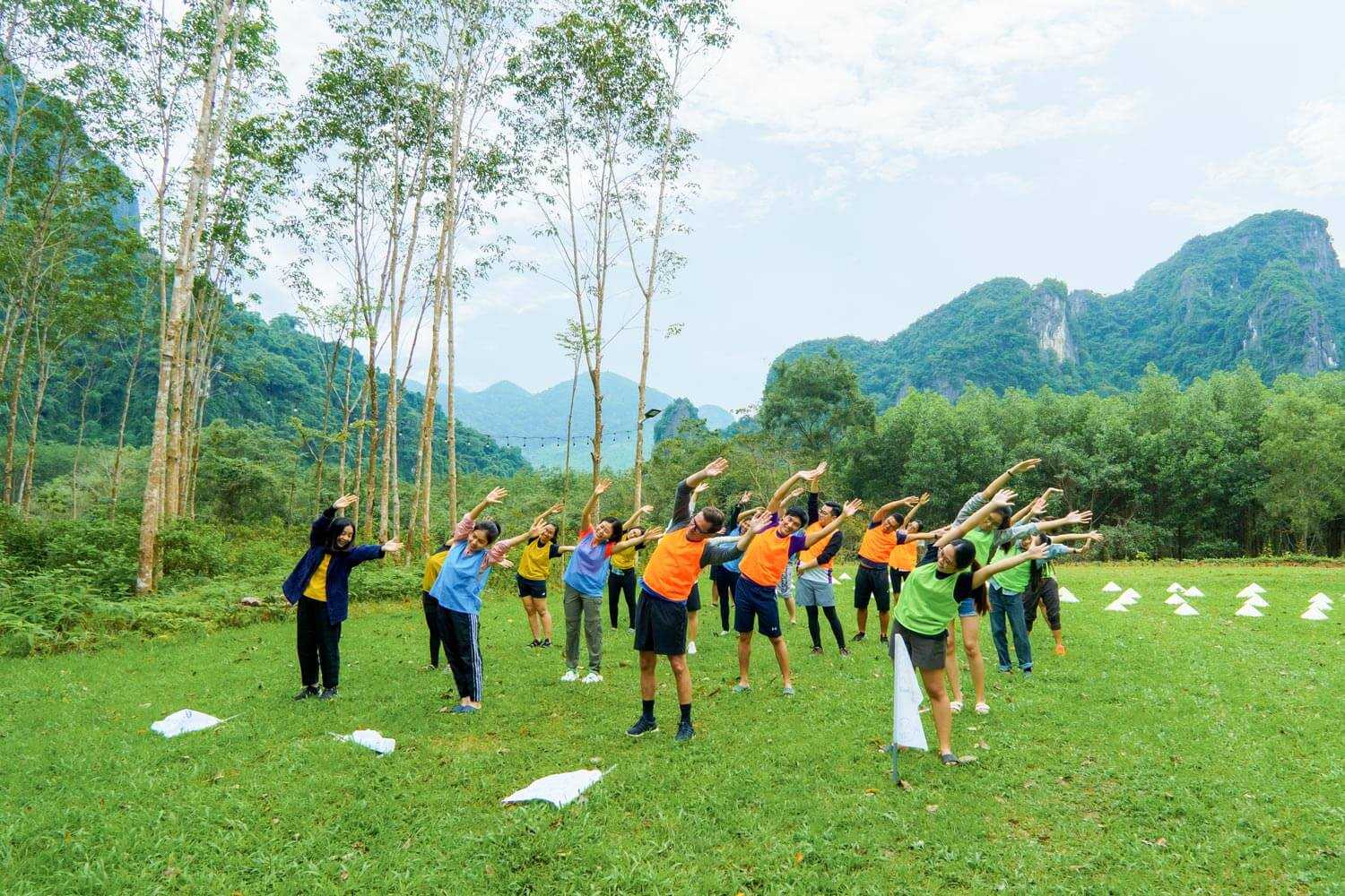 Các thành viên nghiên theo chiều thổi gió giúp khởi động cơ thể và tăng sự tập trung