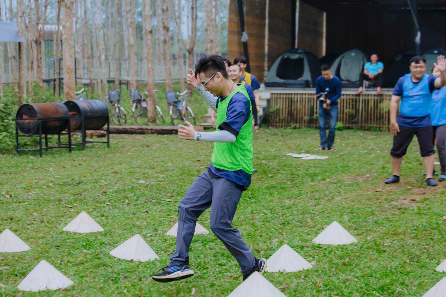 Blue Diamond Retreat cung cấp các gói team building có kịch bản đa dạng và linh hoạt dựa trên nhu cầu của đoàn khách
