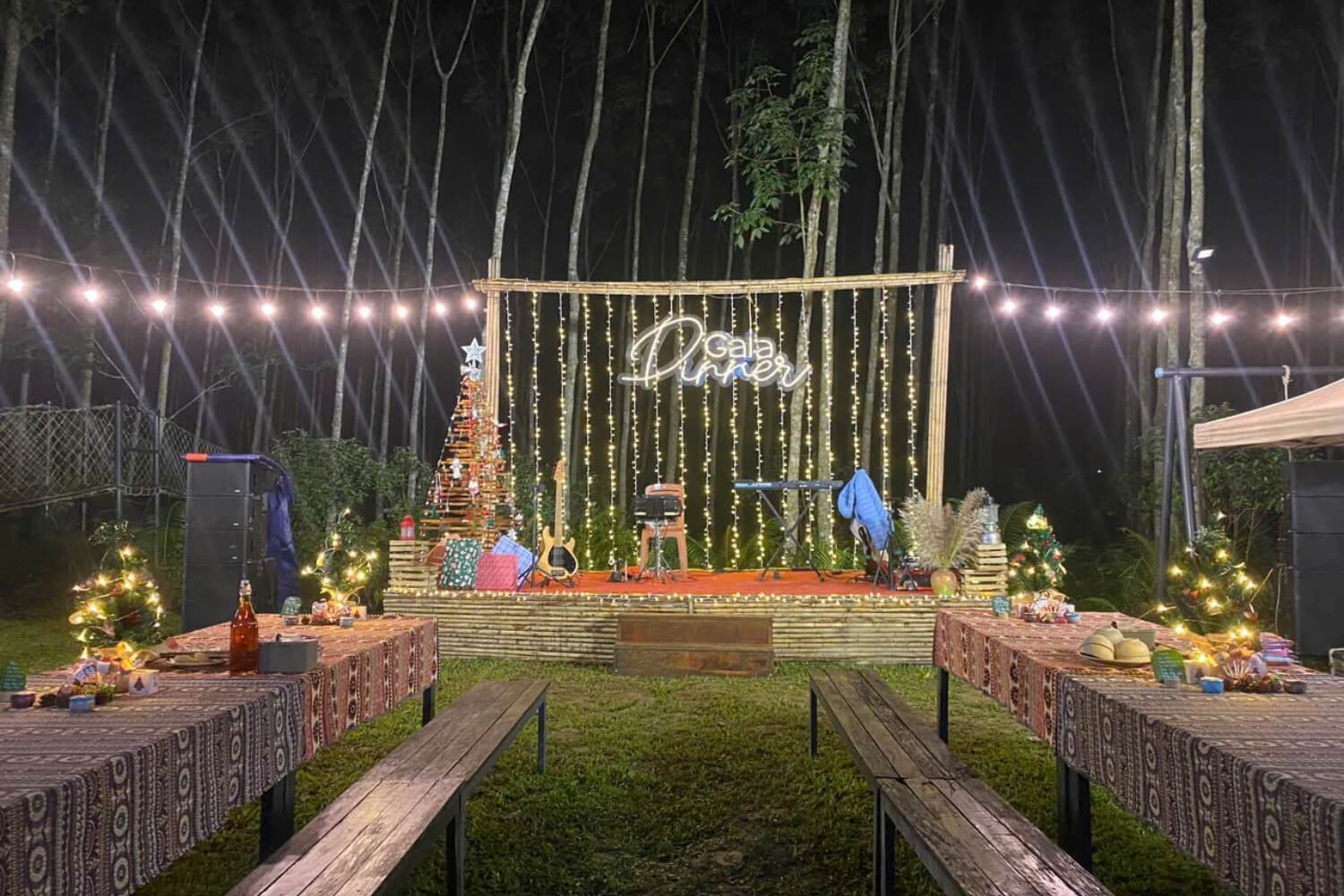 Proposal gala dinner Giáng Sinh nêu rõ concept, ngân sách và kế hoạch chi tiết.