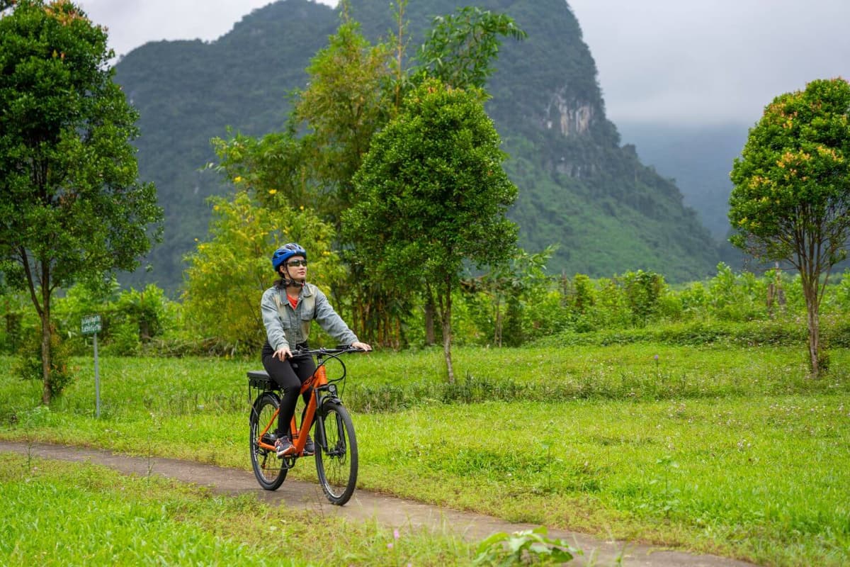 Travelers staying at Chay Lap Farmstay receive 2 hours of free bicycle use