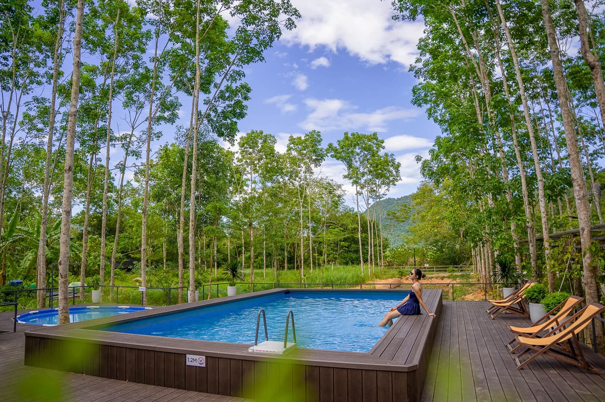 Hồ bơi Blue Diamond Retreat