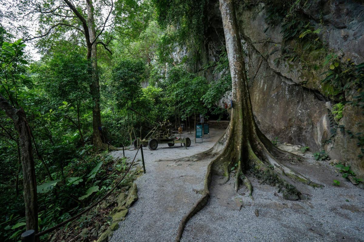 Located on Victory Road 20, Commander Cave brings Phong Nha's wartime history to life through a 9D VR experience